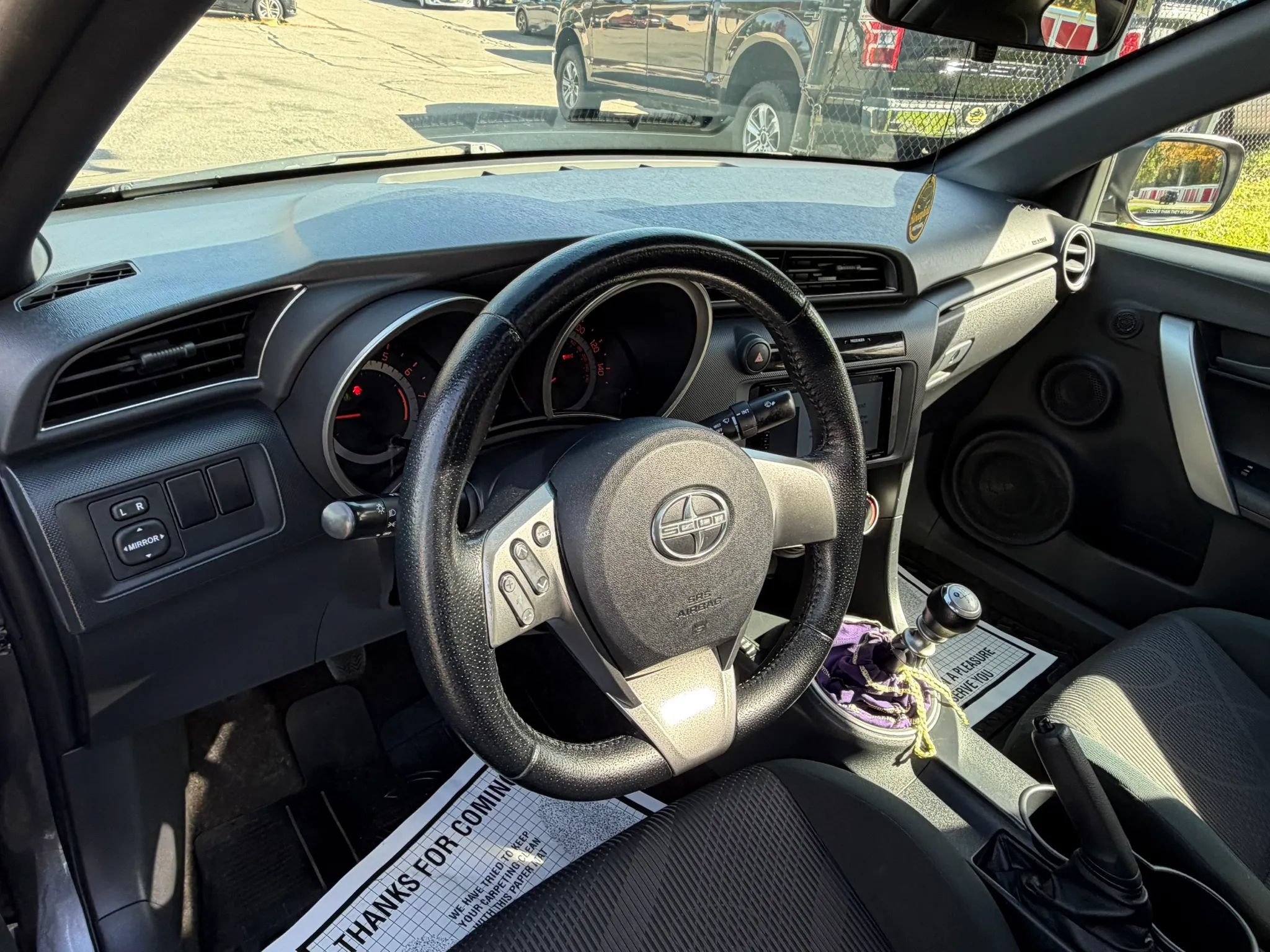 Used 2013 Scion tC FWD image 9