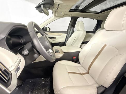 Certified 2025 MAZDA CX-90 3.3 Turbo w/ Premium Plus Pkg image 3