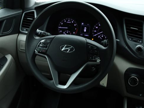 Used 2018 Hyundai Tucson SEL image 32