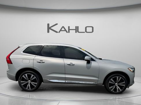 Used 2022 Volvo XC60 B5 Inscription FWD image 5