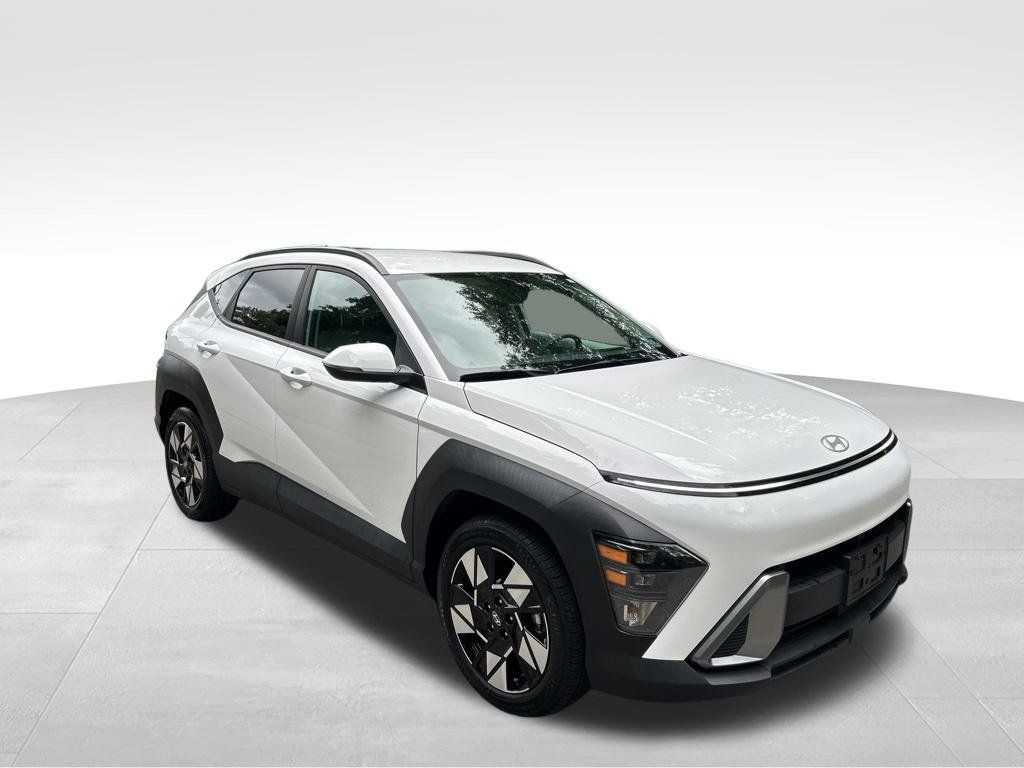 Used 2025 Hyundai Kona SEL FWD image 8