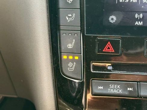 Used 2023 INFINITI QX50 Sensory AWD/4WD image 31