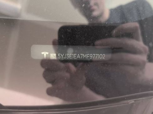Used 2021 Tesla Model 3 Standard Range Plus RWD image 13