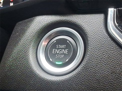 Certified 2024 Chevrolet Colorado Trail Boss w/ Safety Package image 25