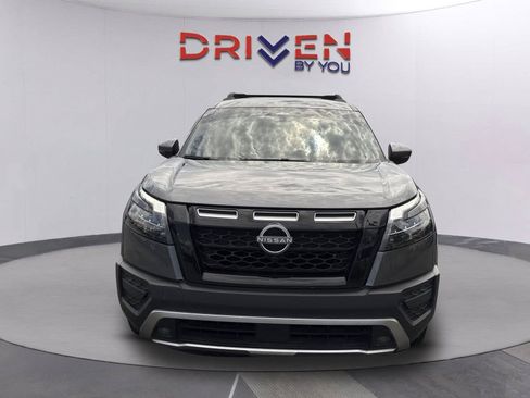 Used 2024 Nissan Pathfinder Rock Creek AWD/4WD image 9