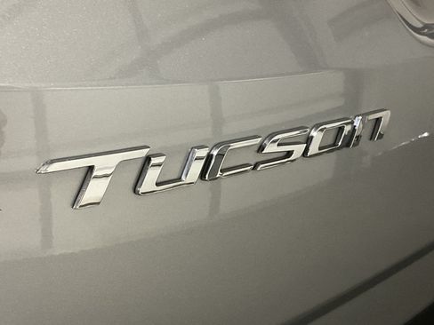 Used 2024 Hyundai Tucson Limited AWD/4WD image 7