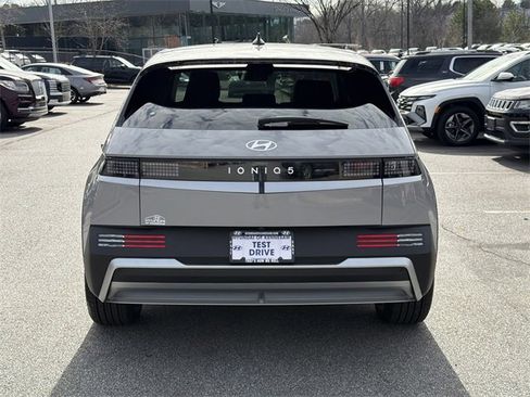 New 2026 Hyundai Ioniq 5 SEL image 6