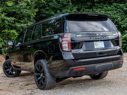 Used 2021 Chevrolet Suburban Z71 AWD/4WD image 3