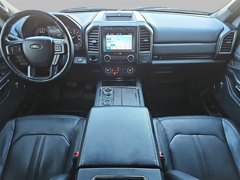 Used 2018 Ford Expedition Limited w/ Equipment Group 301A image 9