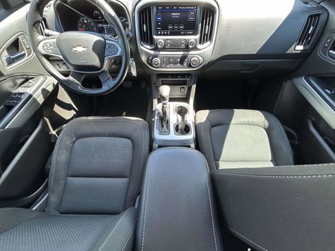 Used 2022 Chevrolet Colorado LT w/ LT Convenience Package AWD/4WD image 12