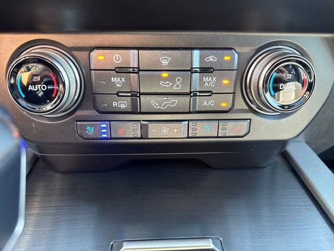 Used 2019 Ford F150 Raptor w/ Equipment Group 802A Luxury image 40