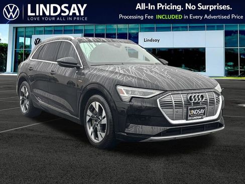 Used 2022 Audi e-tron Premium AWD/4WD image 1