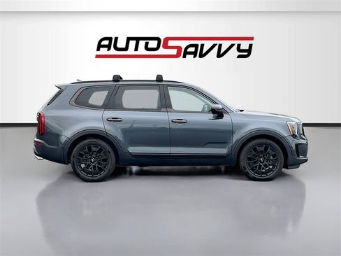 Used 2022 Kia Telluride SX w/ SX Prestige Package image 8