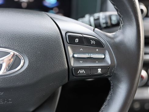 Used 2023 Hyundai Kona Limited image 40