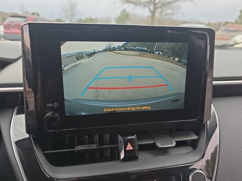 Used 2023 Toyota Corolla LE image 25