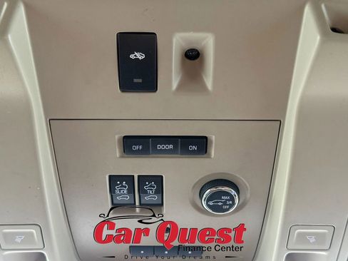 Used 2015 Cadillac Escalade ESV Platinum image 33