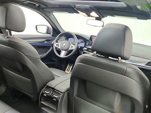 Used 2023 BMW 530i w/ M Sport Package RWD image 27