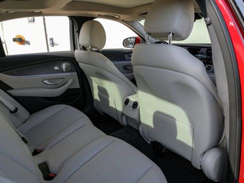 Used 2021 Mercedes-Benz E 350 E 350 w/ Premium Package image 35