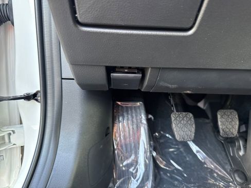 New 2026 MAZDA MAZDA3 2.5 S Hatchback w/ Premium Pkg image 38