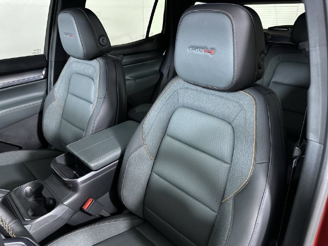 New 2027 GMC Terrain AT4 w/ Convenience Package III AWD/4WD image 21