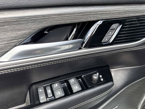 Used 2023 Jeep Wagoneer Series II w/ Convenience Group I RWD image 20