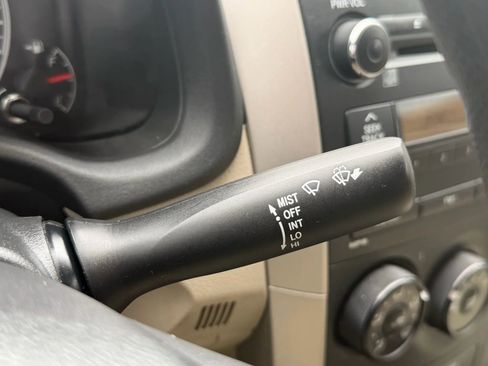 Used 2013 Toyota Corolla L image 30