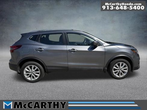 Used 2020 Nissan Rogue Sport SV FWD image 7