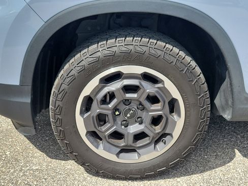 Used 2024 Honda Ridgeline Black Edition image 8