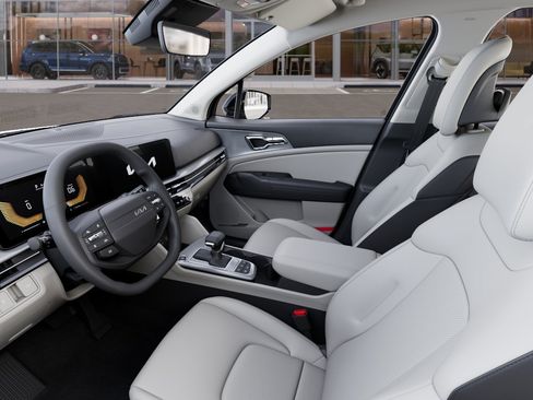 New 2026 Kia Sportage EX FWD image 17