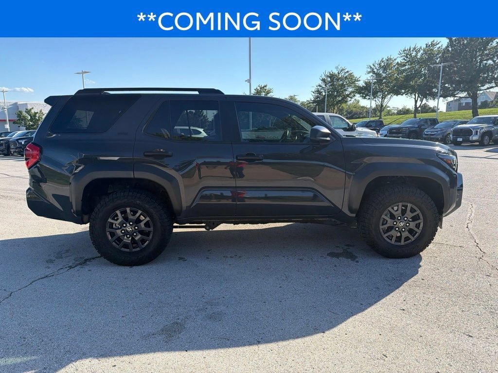 Certified 2025 Toyota 4Runner SR5 AWD/4WD image 5