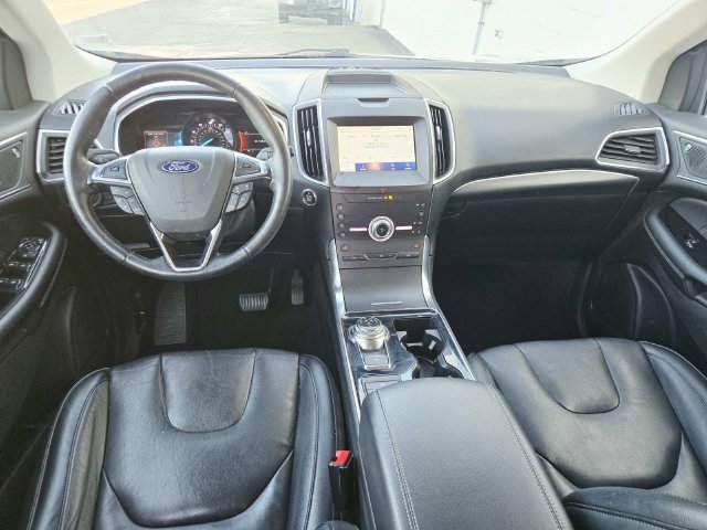 Used 2020 Ford Edge Titanium FWD image 6
