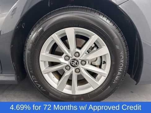 Used 2025 Toyota Camry LE image 9