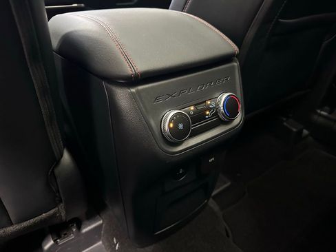 Used 2025 Ford Explorer ST-Line image 46