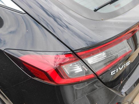 Used 2023 Honda Civic EX-L image 11