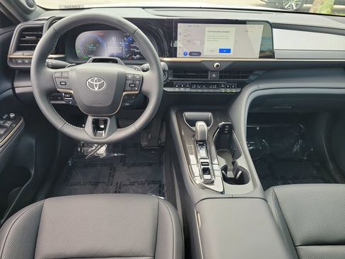 Certified 2026 Toyota Crown Signia w/ Advanced Technology Package AWD/4WD image 27