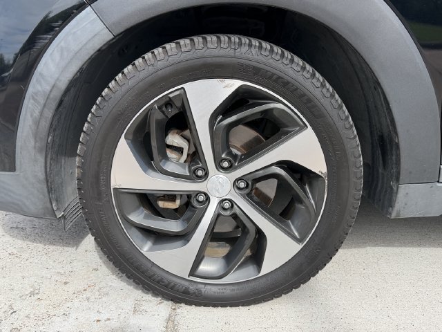 Used 2016 Hyundai Tucson Limited w/ Option Group 03 FWD image 9