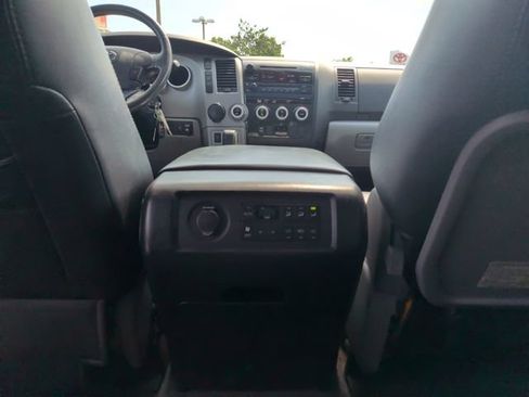 Used 2012 Toyota Sequoia SR5 RWD image 31
