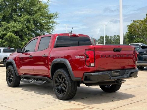 Used 2025 Chevrolet Colorado Trail Boss AWD/4WD image 6