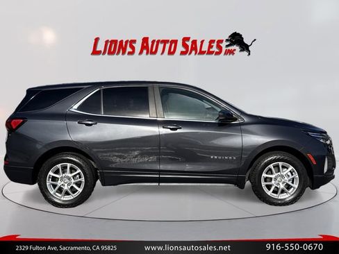Used 2022 Chevrolet Equinox LT w/ Driver Convenience Package AWD/4WD image 4
