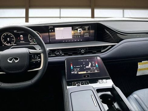 Certified 2026 INFINITI QX80 4WD image 6