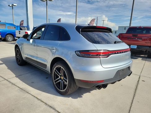 Used 2021 Porsche Macan S AWD/4WD image 2