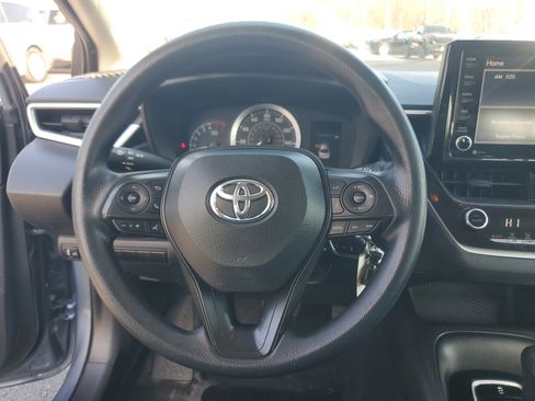 Used 2022 Toyota Corolla LE image 17