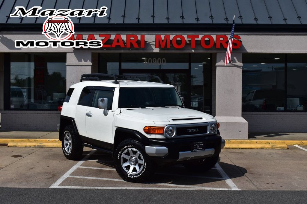 Used 2014 Toyota FJ Cruiser 4WD w/ Convenience Package image 1
