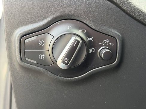 Used 2017 Audi Q5 2.0T Premium image 18