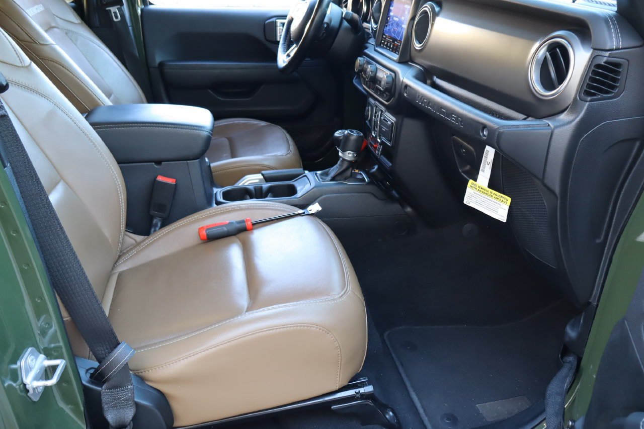 Used 2021 Jeep Wrangler Unlimited Rubicon AWD/4WD image 15