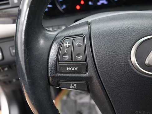 Used 2017 Lexus LS 460 AWD image 20