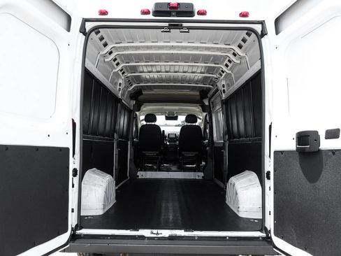 Used 2023 RAM ProMaster 2500 FWD image 48