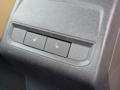 Used 2020 Volkswagen Jetta SE w/ SE Cold Weather Package FWD image 24