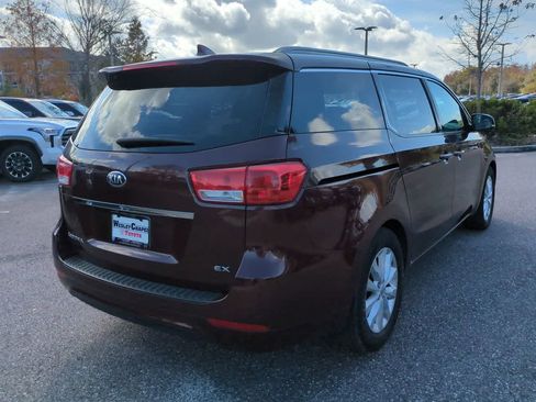 Used 2016 Kia Sedona EX image 6