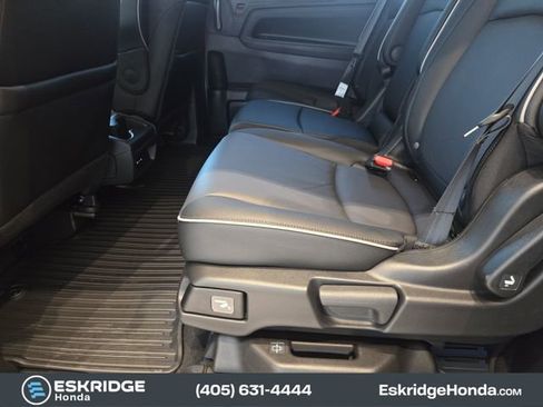 New 2026 Honda Odyssey Touring image 23